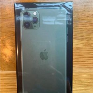 iPhone 11 Pro UNLOCKED (military green)